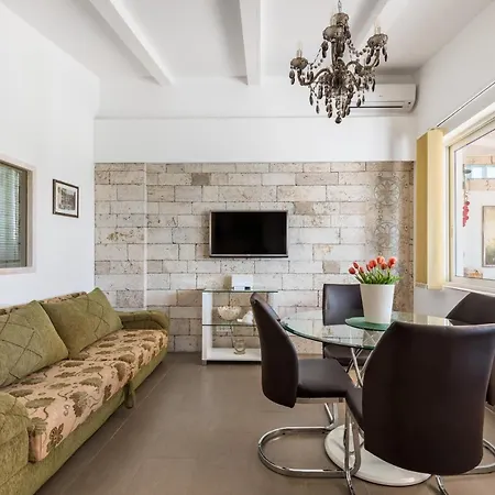 Villa Holiday